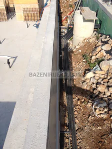 Bazen AZ047