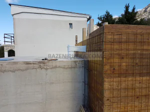 Bazen JB002